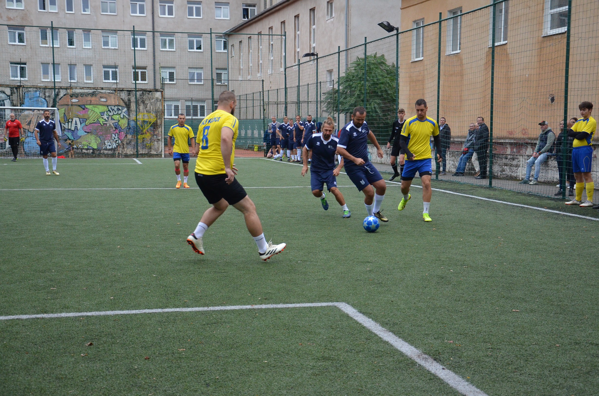 Futbalový putovný pohár turnaja troch univerzít ostáva v Košiciach